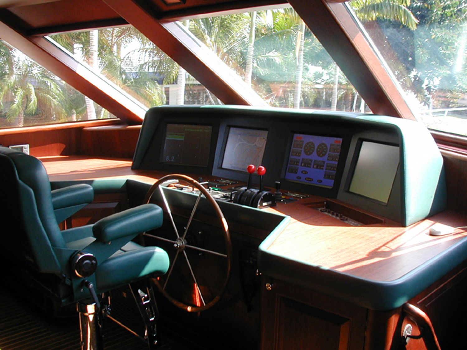 Ray Hunt Design 102' Motor Yacht