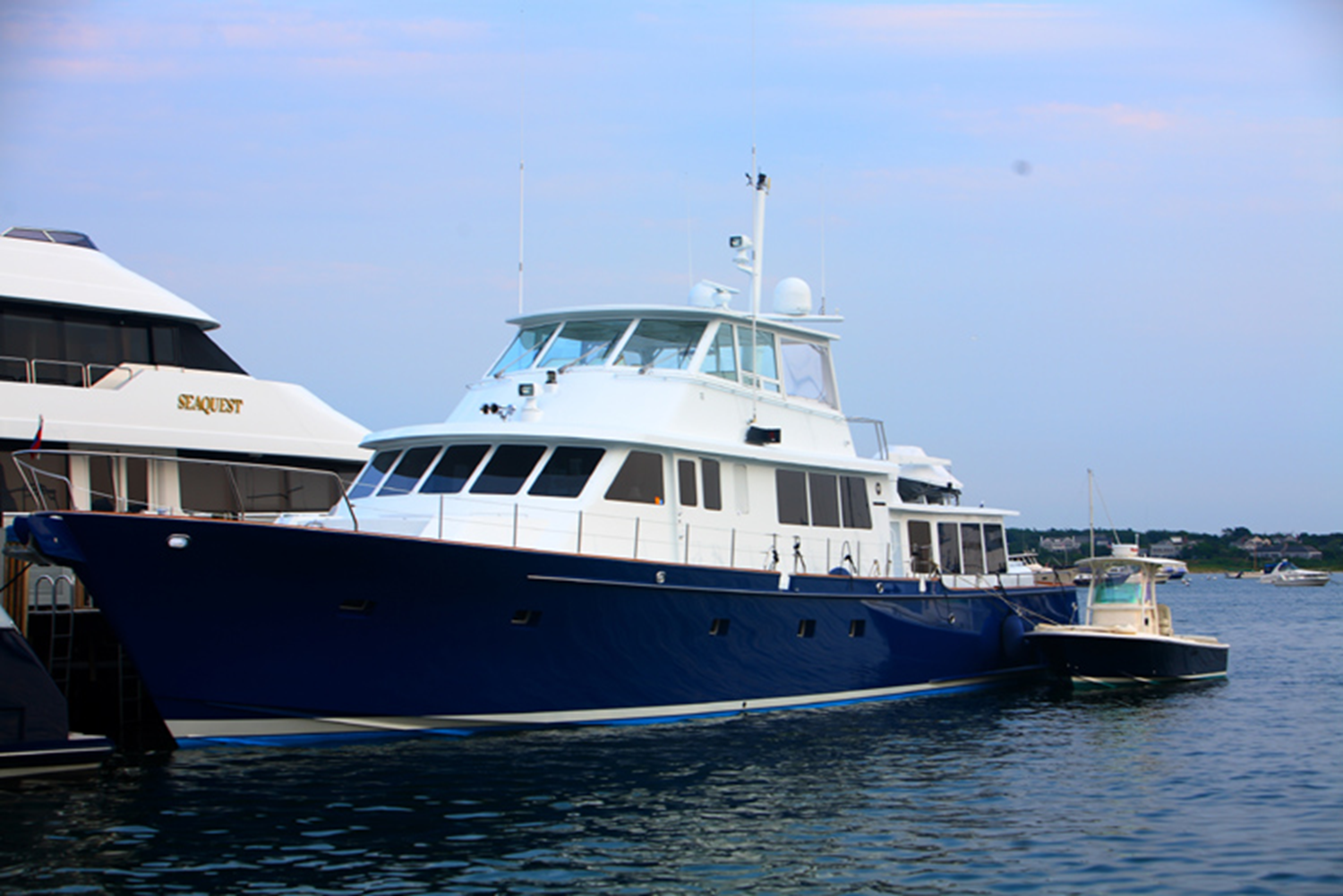 Ray Hunt Design 102' Motor Yacht