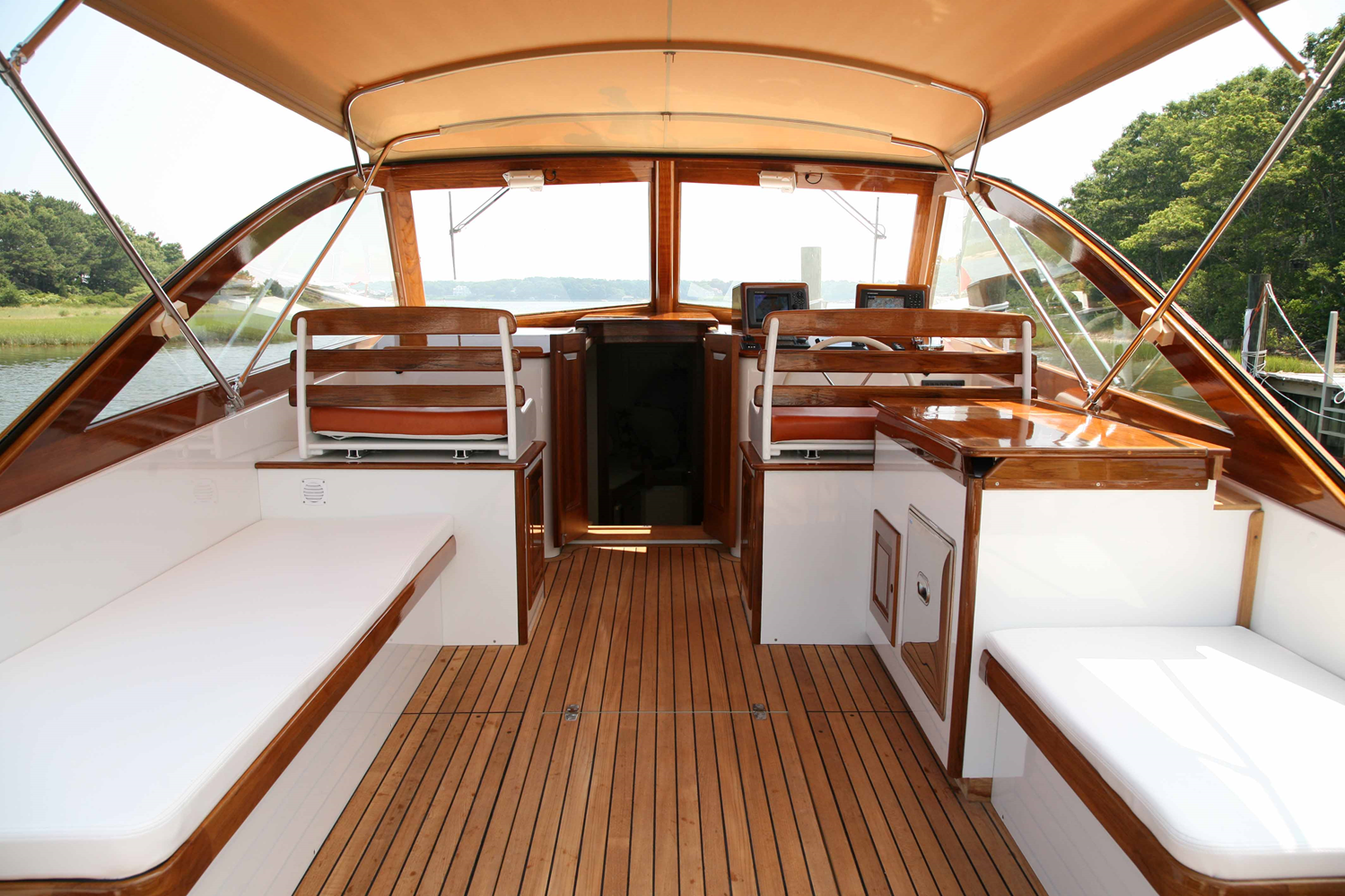 Ray Hunt Design 38' Cold Molded Express