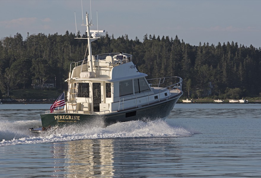 Ray Hunt Design 42' Semi-Custom Flybridge