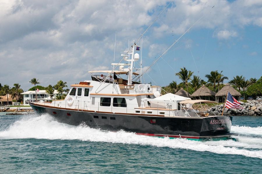 Ray Hunt Design 72' Aft Cabin Motor Yacht