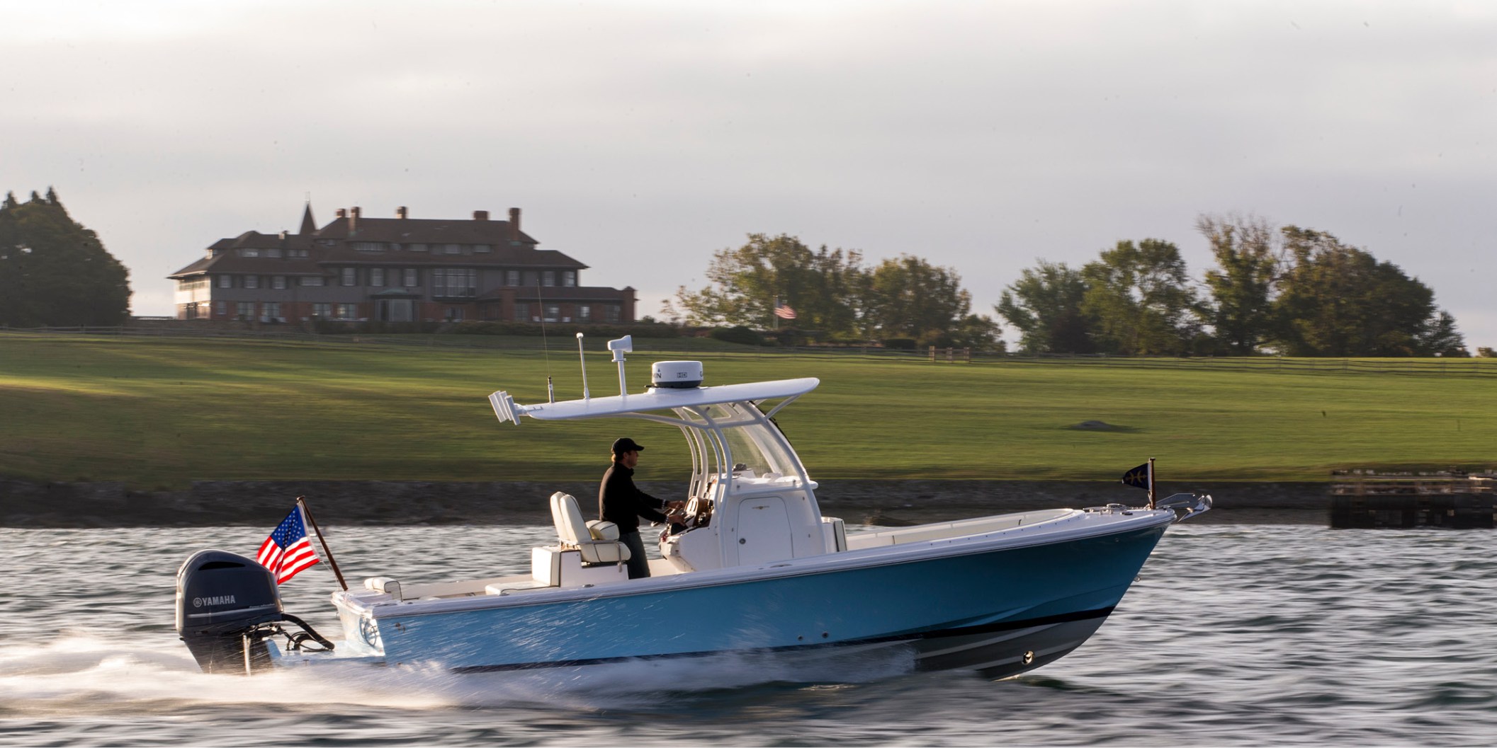 Hunt Yachts Coastal Series Center Console 26