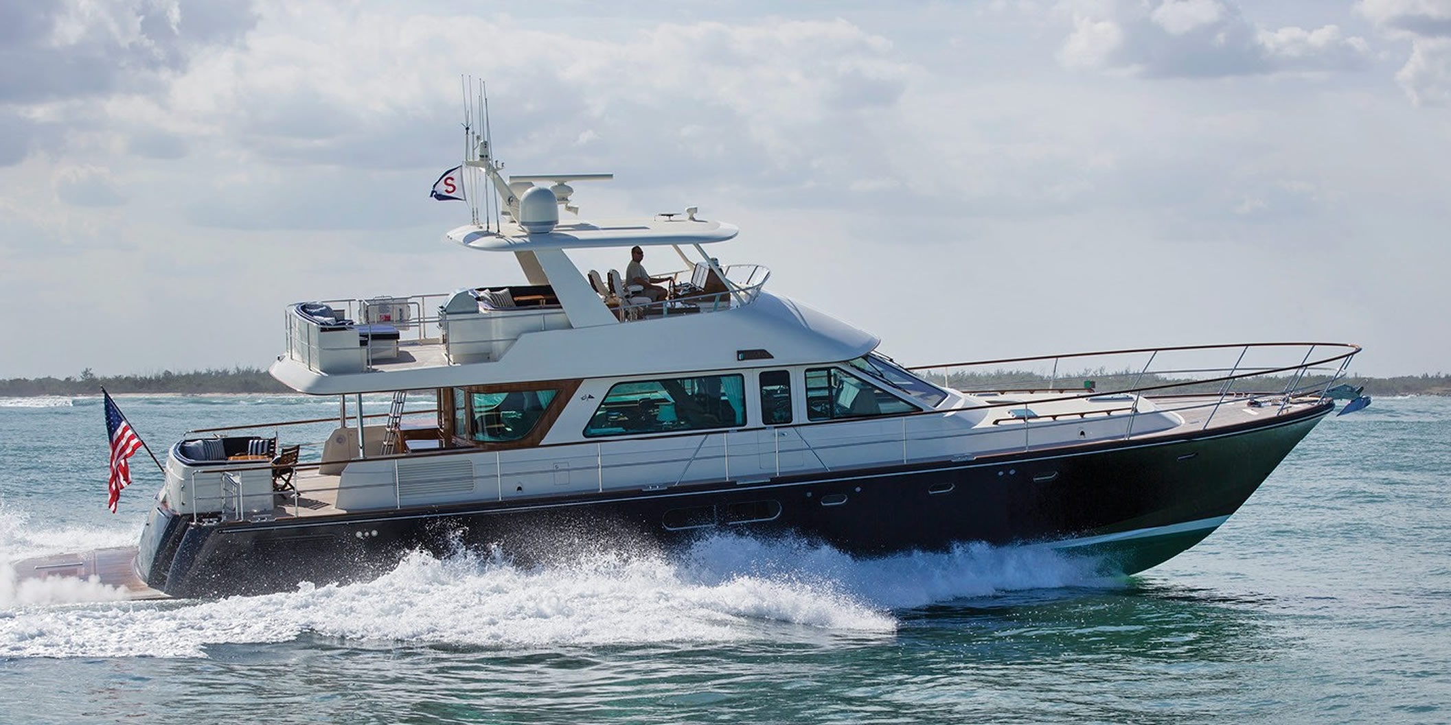 Hunt Yachts Ocean Series 72