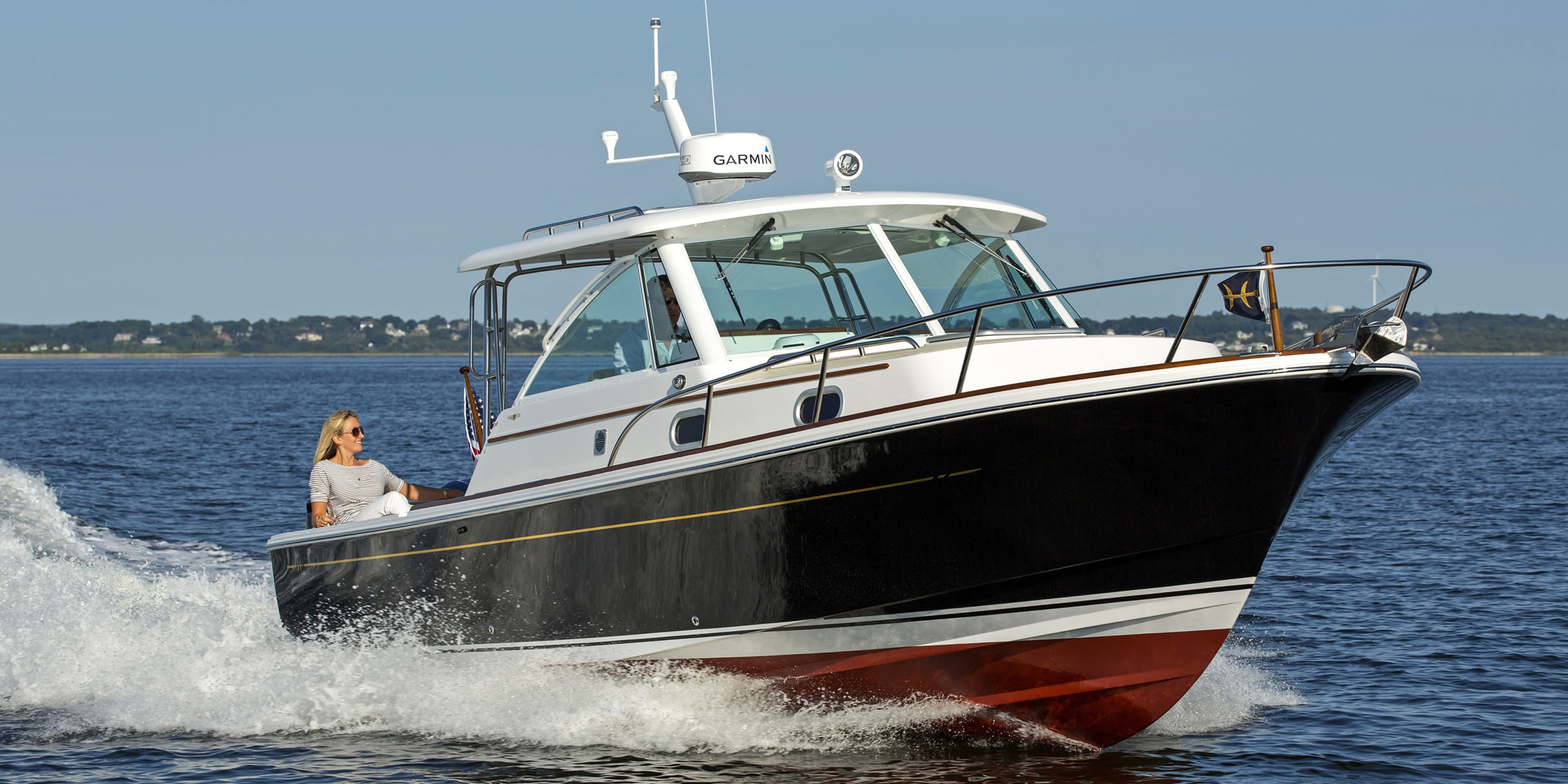Hunt Yachts Coastal Series Surfhunter 32