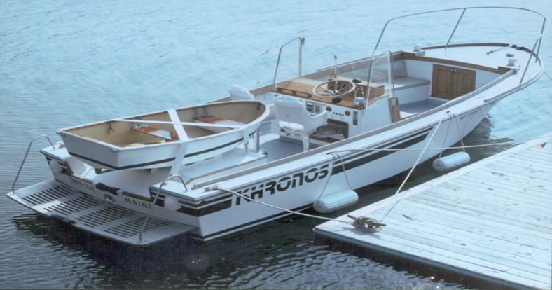 Ray Hunt Design 25' Surfhunter Khronos