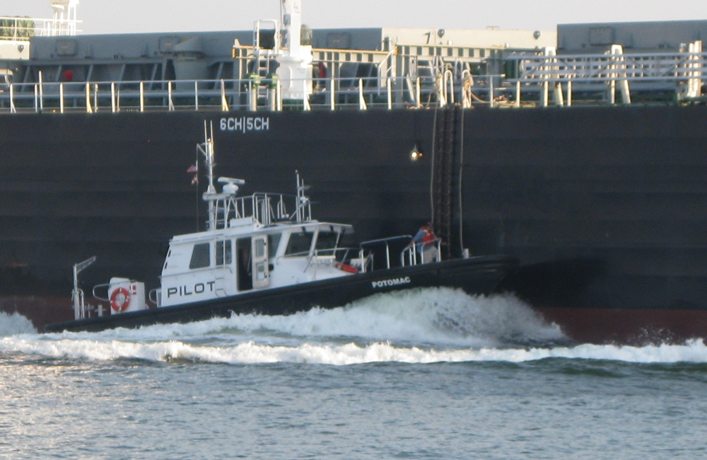 Ray Hunt Design Potomac Pilot Boat